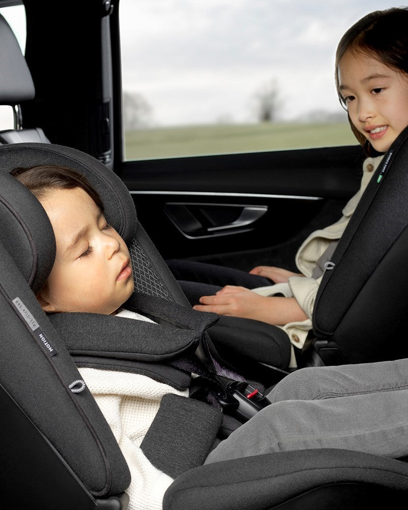 Silver Cross Motion All Size 360 Child Car Seat Rearfacing.ie